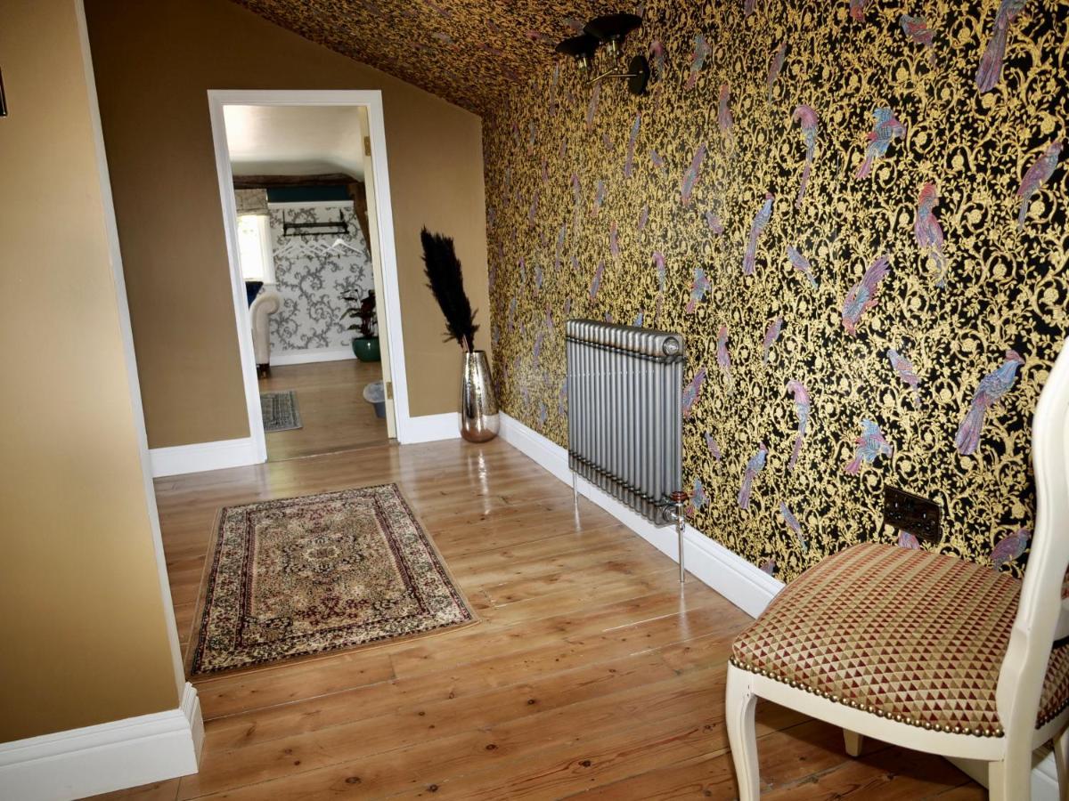 Luxury 9 Bed Manor House Hot Tub Cinema Room Skytv Saffron Walden Eksteriør bilde